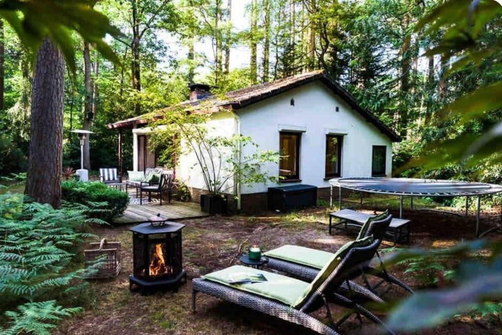 Magical Cottage In The Woods Baarn Extérieur photo